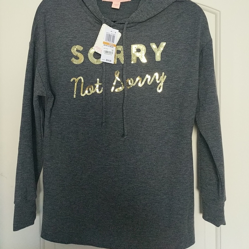 Graphic shirt with hood